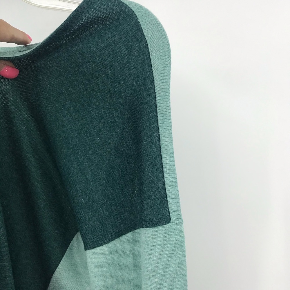 Ann Taylor LOFT Green V-neck Form Fitting 2 Tone Long Sleeve Tee Top Shirt #A12 - Picture 6 of 10